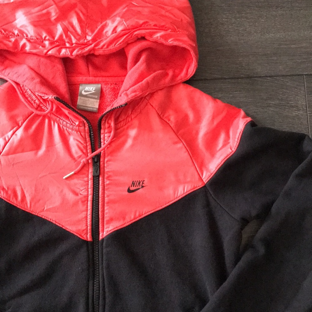 Nike - zip up hoodie | medium - Picture 3 of 5
